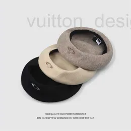 Brands de designer de boinas elegantes feminino boina chapéu bordado Mulher Caps Autumn inverno