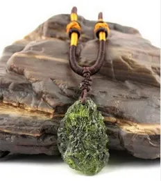 Naturale Moldavite verde aeroliti cristallo pietra pendente energia corda apotropaica Collana Salute dalla guarigione ceca Reiki1400472