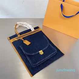 حقيبة مصمم للسيدات حقائب اليد تُحافظ