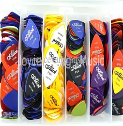 100pcs Alice Matte Akustik Elektro Gitar Seçtikleri Pectrumsassorted Kalınlıklarcolors4860012