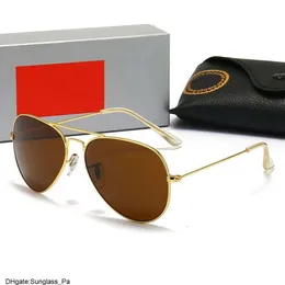 Rayban Occhiali da sole da donna Antiriflesso Toad Vetro temperato Maschile e femminile Pellicola a colori Specchio da guida 3026 Y5CD Raybans