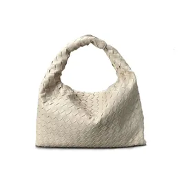 New Fashionable One Bags Vbottega Designer Large Hop Totes Trendy Bag Handmade Leather Woven Horn Handheld Women Shoulder Underarm Purse Wrist Cloud 0P5H