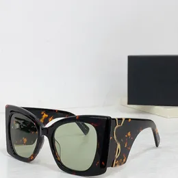Ladies oversized cat eye acetate sunglasses Nylon lenses Cassandra with wide sideburns Women personalized luxury sunglasses SL M119