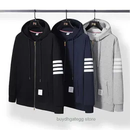 Men and Women Sweater Fashion Designer Thombrownsweatshirt Brielle Coat Four Bar Cardigan Couple Zip Hooded Trendy Sports Casual Top