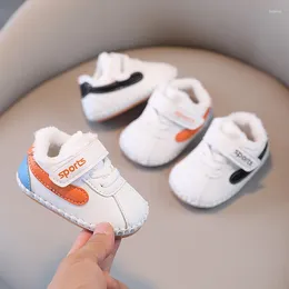 Primeiros caminhantes bebê sapatos de algodão para meninos e meninas 0-1 anos de idade criança de sola macia 6-12 meses mais veludo engrossado inverno