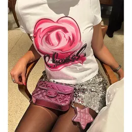 Yeni kadın tişört lüks tasarımcı moda kalp mektubu desen tatlı tişörtler kadınlar kısa kollu gevşek tişört gündelik yuvarlak boyun tişörtleri kadın üstleri