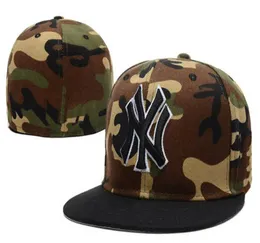 2020 최고 품질의 패션 Fan039S 인기있는 뉴욕 NY Camo Flat Fitted Caps Men039S Sport All Team Baseball Full Closed Desig2317773