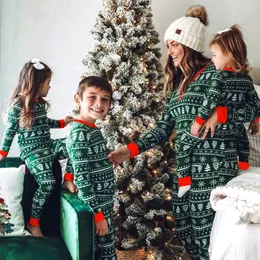 Familie bijpassende outfits Kerst familie pyjama set groen familie look bijpassende volwassen vrouwen mama mij kinderen kerstkleding nachtkleding baby romper outfits 231213