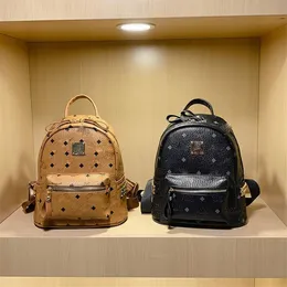 Кожаные дизайнерские сумки бренд высококачественный MC Boys and Girls School Backpack Знаменитая заклинание студенты Bookbob Multi-Cupport Knaps2551