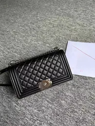 10A Designer-Tasche in Spiegelqualität, Schulterkette, Clutch, Flip-Einkaufstasche, doppelter Buchstabe, solide Schnalle, Taille, quadratischer Streifen, Damen-Luxushandtasche