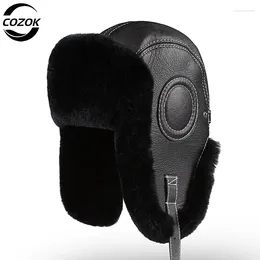 Berets 2023 Mode Männer Echte Rex Pelz Bomber Hut Uschanka Kappe Trapper Russische Mann Ski Hüte Caps Schaffell Leder Winter warm