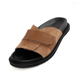 Sandaler kvinnors strandskor sommar avslappnad sandal yttre slitage enkel skoess cowsuede plattbottnad mode tofflor platt