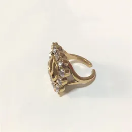 高級デザイナージュエリーレディングリングダイヤモンドリング付きロゴの結婚式の婚約指輪fahion style300o