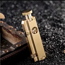 Handmade Retro Heavy Duty Trench Brass Armor Kerosene Lighter Creative Men's Pipe Gift