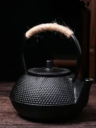 Water Bottles 3009001200ml Cast Iron Teapots Chinese Kitchen Teaware Japanese Tea Kettle for Boiling Ceremony Accessories 231214