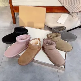 Designer Classic Ultra Mini Stivali Stivali da neve Piattaforma Corta Donna Inverno Fibbia Pelliccia Neve Mezza ginocchio Pantofola corta da donna in pelle di pecora e lana integrata