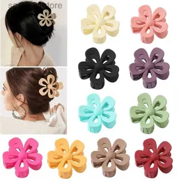 Headwear Hair Accessories Fashionable Hollow Out Flowers Women Hair Cl Hairpin Hair Clip Headwear Shark Clip Women Hair AccessoriesL231214