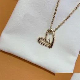 Collana con ciondolo amore da donna di design da uomo con perno Collana da donna di lusso con gioielli Jeweley Lettera L con orecchini a catena con consegna a goccia in oro Otqf4