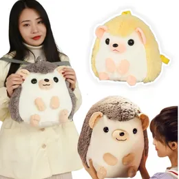 Mochilas de pelúcia 30cm Kawaii Simulação Mochila de pelúcia Stuffed Animal Dolls Hedgehog Soft Toys Knapsack Kids Cartoon School-bags para presentes de menina 231215