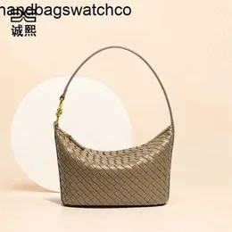 Wallaces BottegassVenetaa Bolsa de Ombro Intrecciato Couro Feito à Mão Pequenas Bolsas de Tecido Bolsas Casuais Femininas Simples Lancheira Portátil Bolsas Modernas nas Axilas