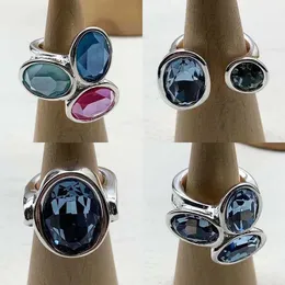 Bröllopsringar som säljer spansk originaldesign Fashion Electropating 925 Silver Creative Punk Crystal Ring Holiday Jewelry Gift 231214