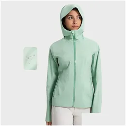 Экипировка для йоги L-W044 Уличные куртки Женская походная куртка от дождя Легкая ветрозащитная куртка Матричная светоотражающая куртка с капюшоном для альпинизма Dham1