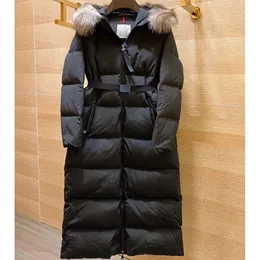 Chaqueta larga de plumón para mujer, abrigo con capucha de piel, Parka de nailon de diseñador, cinturón, bolsillos laterales, cremallera, prendas de vestir cálidas de invierno z burberyy