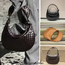 أكياس كتف Botte Venetas Latule Leather Geals Gemelli Half Moon Women Hand Handbags منسوجة المصمم الجلدي العلامة التجارية حقيبة اليد