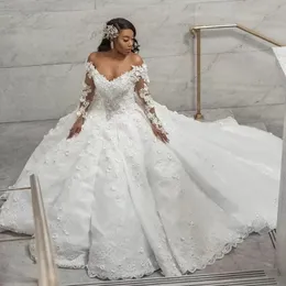 Abiti da sposa arabi di lusso Dubai 2024 3D fiori in pizzo scollo a V con spalle scoperte Abiti da sposa Church Train Abiti da sposa