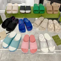 2023 zapatillas de diseñador coloridas mujeres plataforma inferior gruesa sandalias de moda tacón medio alto 55 mm antideslizante rosa correa de lona sandalias tamaño 35-42