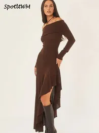 Grundlegende Freizeitkleider Kahaki Off Shoulder Volle Ärmel Rüschen Langes Kleid Sexy Y2K Skinny Side Split Elegante Vestidos Sommer Frauen Streetwear 231215