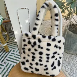 Mochilas de pelúcia Retro Padrão de Leopardo Mulheres Bolsas de Ombro de Pelúcia Macio Pele Falso Feminino Shopper Bolsas Inverno Senhoras Pequena Sacola Bolsa Peluda 231215