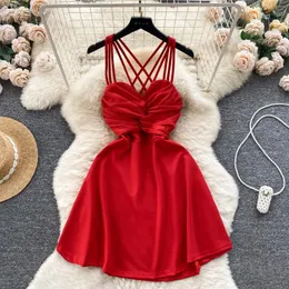 Casual Kleider Falda Sexy Mujer Spaghetti Strap Falten Ärmel Einfarbig A-linie Kleid Für Frauen Backless Koreanische Stil Drop