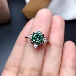 Fedi nuziali Anello con pietra preziosa verde scoppiettante per gioielli da donna Anello di fidanzamento Anello in argento sterling 925 Regalo di compleanno per l'anno 231214