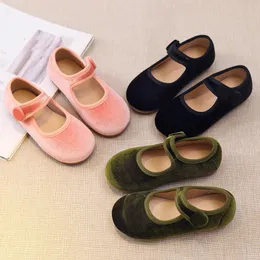 Flat shoes Girl's Princess Shoes Velevt Round Toe Elegant Four Seasons Children Mary Janes 23-36 Shallow Flexiable All-match Kids Flats 231215