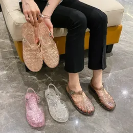 Sandálias de plástico sandálias mulheres sapatos de verão promoção senhoras casual plana oco geléia sandália sapatos de praia sandalias de mujer 231215