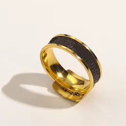 Обручальные кольца дизайнерские ювелирные изделия для мужчин кольца простые ретро -гравированные рисунки Leter