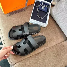 Scarpe di alta qualità Pantofole Designer Sandali da donna Vera pelle con gancio e anello Pantofola di lusso fatta a mano alla moda