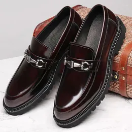 Kleid Schuhe 2023 Mode Leder Loafer Erhöhen Eisen Dekorative Büro Serie