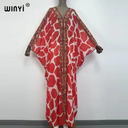 Maillots de bain WINYI 2021 bohème imprimé nouvelles femmes kimono Robe maillot de bain couvrir printemps pour les femmes à capuche vêtements de plage Robe de plage caftan