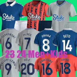 23 24 McNEIL Everton Maglia da calcio 2024 ONANA BETO CALVERT-LEWIN GODFREY Maglie da calcio Uomo Y.CHERMITIGRAY DOUCOURE MYKOLENKO DANJUMA Uniformi Kit per bambini