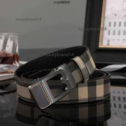 Casual e larghezza burberyity Cinture classiche da uomo Taglia cintura Automatica Fibbia nera Oro 38 cm Designer 100125 Lettera di lusso Argento LOBF