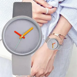 腕時計Frauen Uhr Grau Kontrast Leder Quarzuhr Manne Uhren Liebhaber Unisex Casual Damen Armbanduhr relogio feminino295c