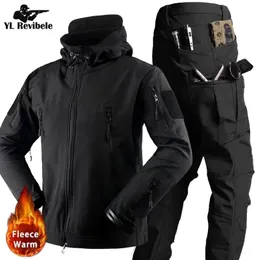 Mens Tracksuits Inverno À Prova D 'Água Conjuntos Táticos Homens Ao Ar Livre Multipocket Com Capuz Bomber JacketArmy Cargo Pant 2 Pcs Terno Militar Soft Shell Set 231216