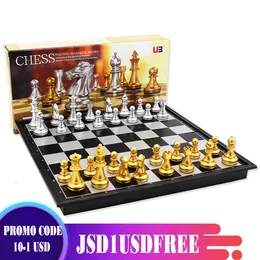 Jogos de xadrez medieval dobrável clássico conjunto de xadrez com tabuleiro de xadrez 32 peças ouro prata xadrez magnético portátil jogos de viagem para adultos brinquedo infantil 231215