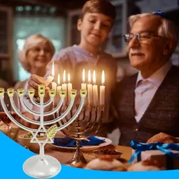 Posiadacze świec 1PC Chanukkah Candle Holder Menorah Vintage klasyczny geometryczny stojak na świec.