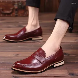 Klänningskor outono sapatos masculinos de couro vestido negocios luxo oxfords classico cavalheiro para homem