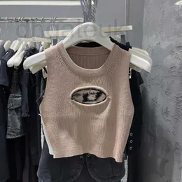 Kvinnors t-shirt designer deisel kvinnor kryddig tjej metall ihålig stickad ärmlös tank topp 2023 vår ny sexig kort liten kvinnlig disel r5l3