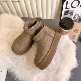 Autumn and Winter Classic Boots with Deduction Mini Short Tube Casual Flat Bottom Comfortable Plush Thickened Snow Boots Mid tube Boots Leather Bread Shoes 23