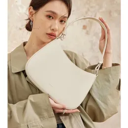 Temperament Bag Women's 2023 Genuine Leather Women's Bag Crossbody Bag High end, Exquisite and Unique Design, Cowhide Single Shoulder Underarm Bag white